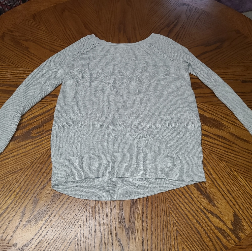 American Eagle sweater
